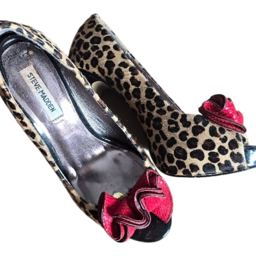 Steve Madden Leopard Heels with Red Leather Bow - Picture 2 of 5